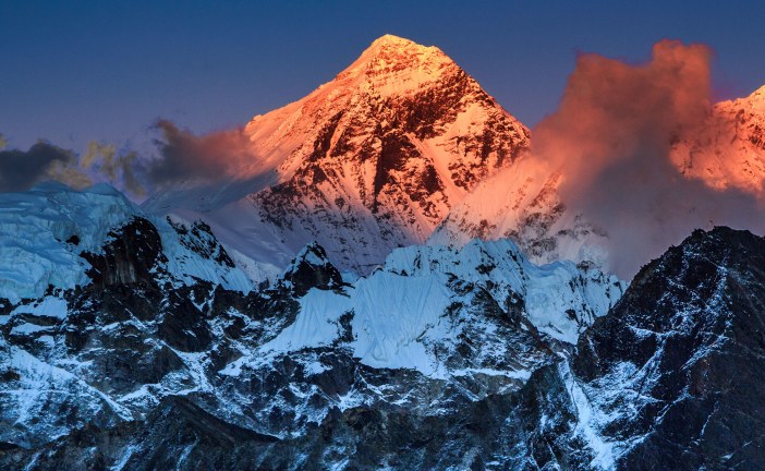 10 Amazing Facts about Mount Everest